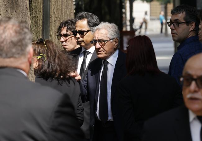 Robert De Niro en el funeral de su nieto.