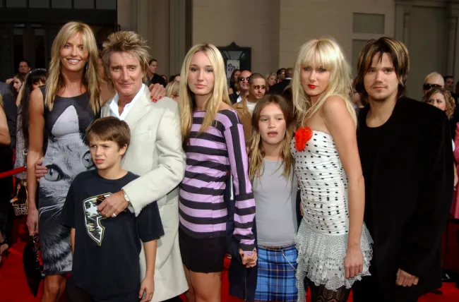 Siete de los ocho hijos de Stewart estuvieron presentes en la sesión fotográfica familiar.