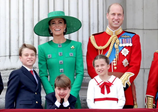 También se espera que asistan el príncipe William, Kate Middleton y sus tres hijos.