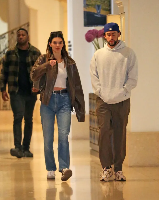 Bad Bunny sale con Kendall Jenner desde febrero.