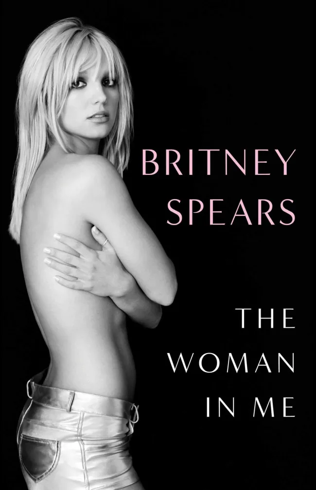 El libro de memorias de Spears, “The Woman in Me”, llega a las librerías en octubre.
