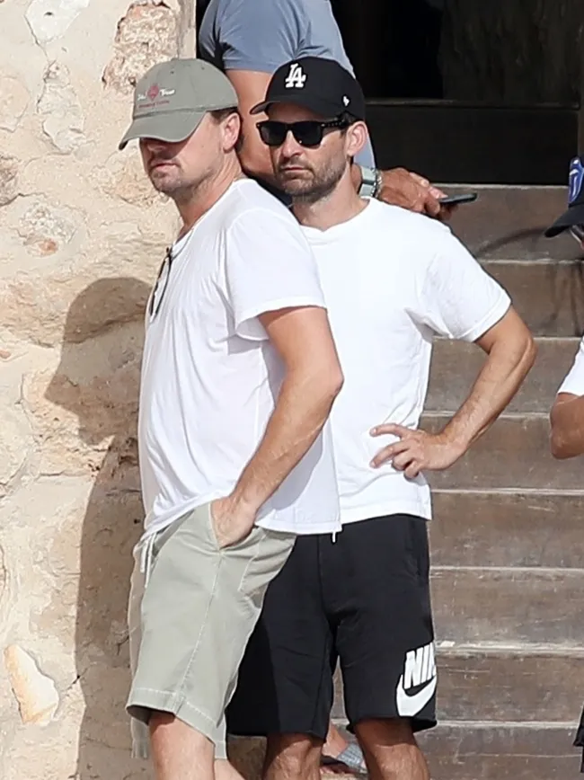 Leonardo DiCaprio y Tobey Maguire navegaron por Formentera, España, con la estrella de 