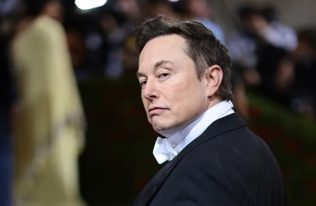 El autor de la biografía homónima de Musk escribió que el multimillonario pasó por “el período más infernal de su vida” después de su separación.
