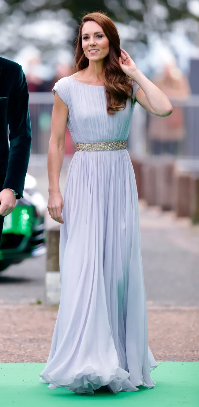 La Princesa de Gales lució este vestido lavanda de Alexander McQueen tanto en 2011 como en 2022.