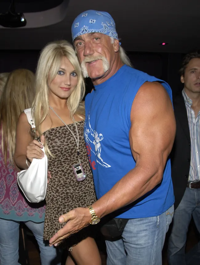 Brooke Hogan habló sobre por qué estuvo ausente en la boda de papá Hulk Hogan con Sky Daily durante el fin de semana.
