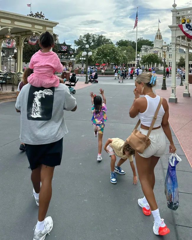 Shepard documentó el viaje de la familia a Disney World durante el verano.