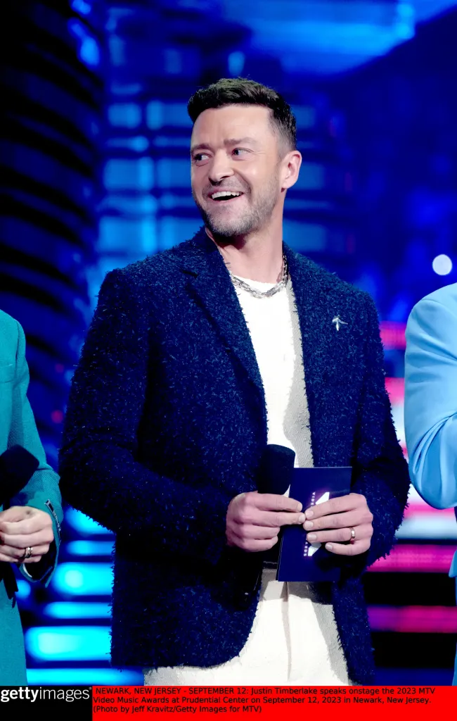 Timberlake se reunió con sus compañeros de banda de *NSYNC para la entrega de premios.