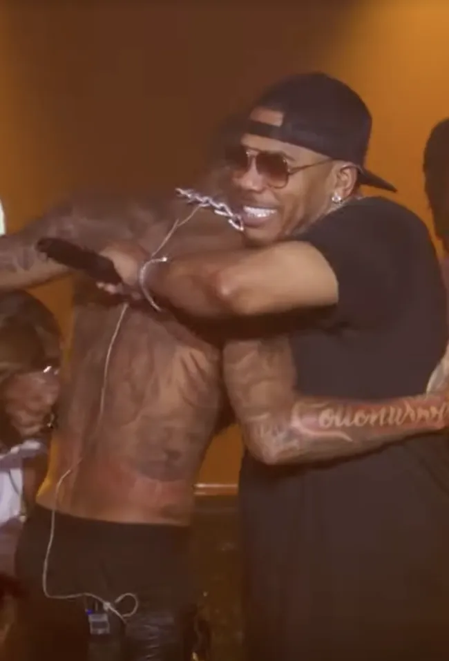 NLE Choppa actuó en los VMA de 2023 con Nelly.