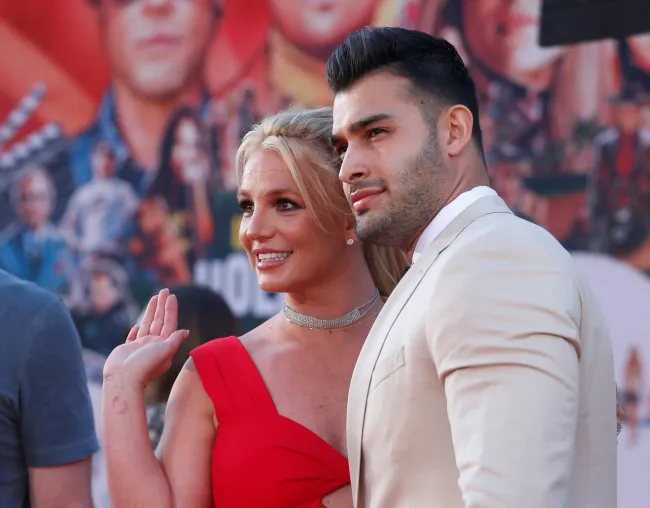 Spears y Asghari anunciaron que se divorciarían el mes pasado después de sólo un año de matrimonio.