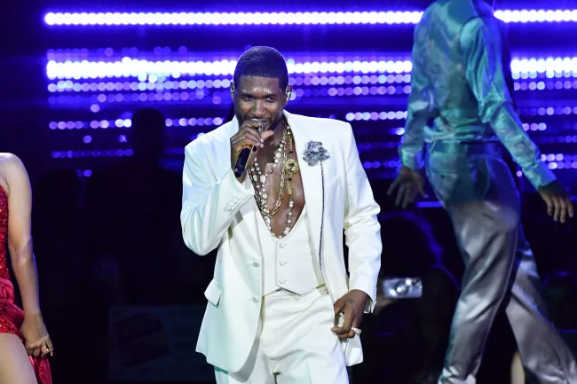 Usher Raymond quiere llevar la versión limpia de lo sexy al show de medio tiempo del Super Bowl de la NFL de 2024.