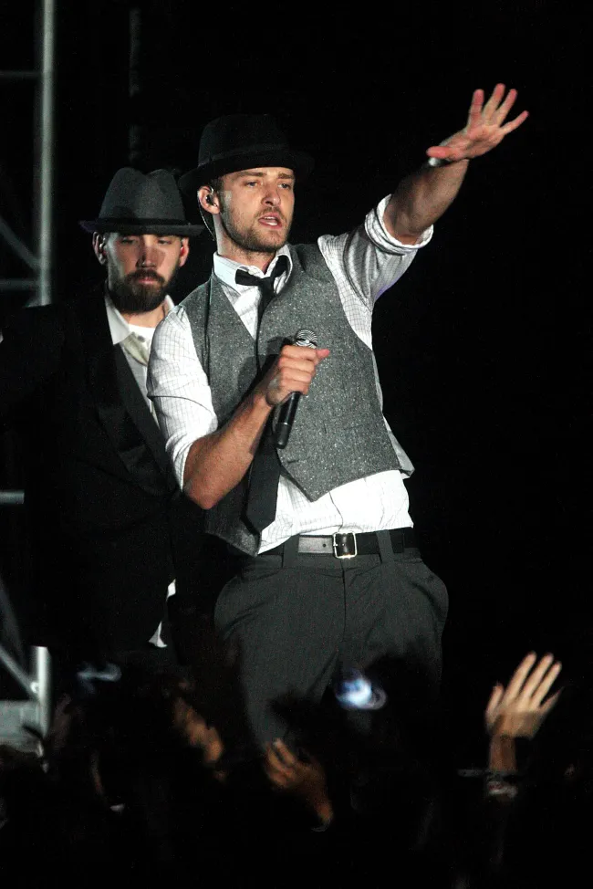 Timberlake dejó el grupo en 2002 para lanzar su primer álbum en solitario, 