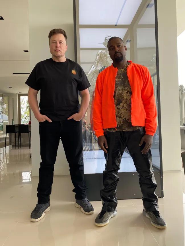 Kanye West supuestamente le dijo a Elon Musk que es autista y no bipolar.