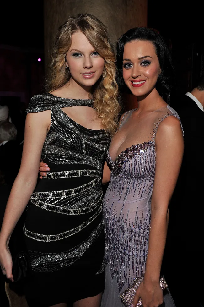 Katy Perry reaccionó al romance de Taylor Swift y Travis Kelce.