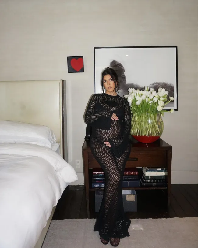 Kardashian se siente menos “asustada” después de su “aterradora” cirugía fetal en septiembre.