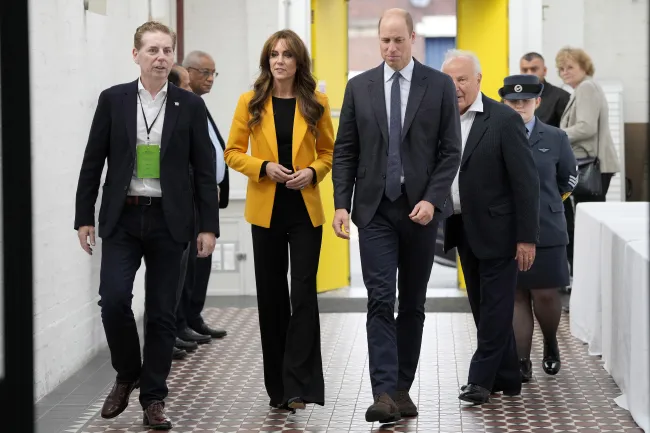 La Princesa de Gales lució un alegre color amarillo para el Día Mundial de la Salud Mental.