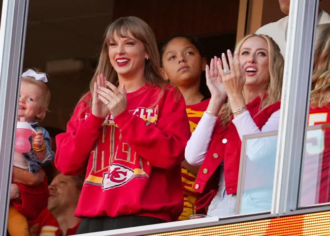 Swift ha sido vista en varios juegos de los Kansas City Chiefs esta temporada.