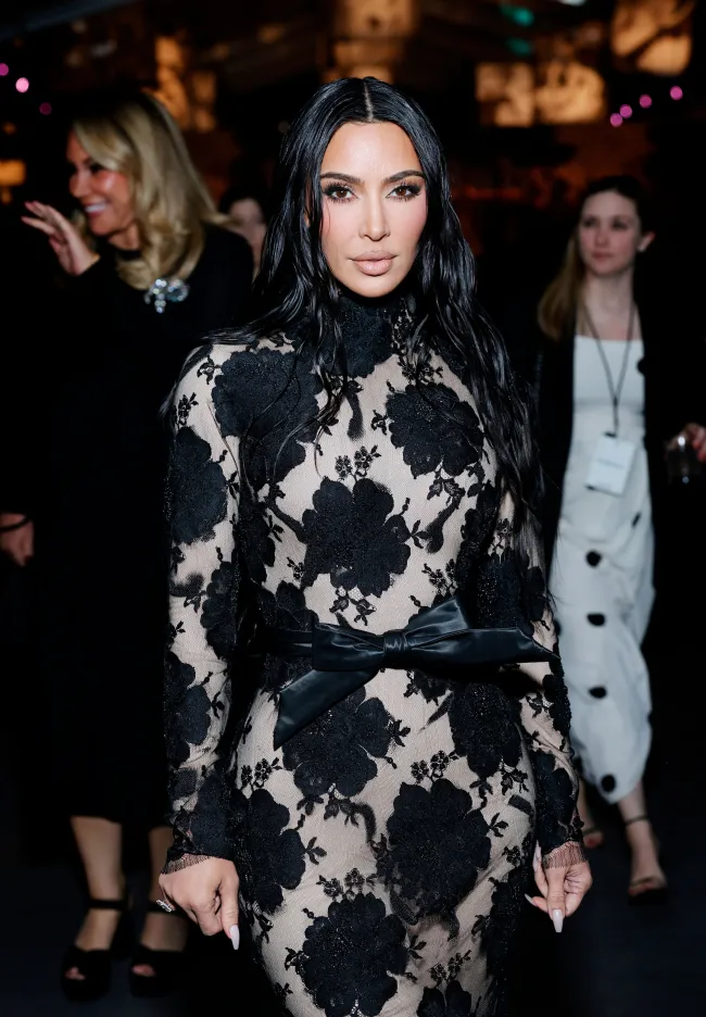 Kim Kardashian estuvo de invitada con su madre, Kris Jenner.