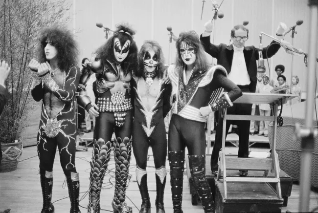 KISS, fotografiados aquí en 1976, formaron su banda en la Gran Manzana a principios de los años 70.helechos rojos