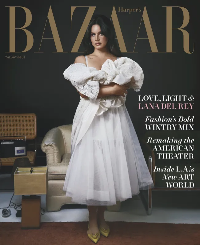 Del Rey adorna la portada de Harper's Bazaar en su edición de diciembre.