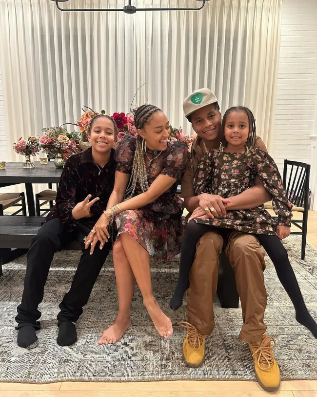 La estrella de “Sister, Sister” mostró dos instantáneas con su ex, su hijo Cree, de 12 años, y su hija Cairo, de 5.