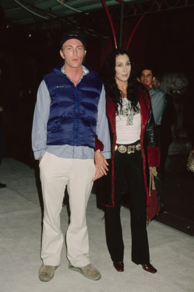 Cher y su hijo Elijah Blue Allman en 2001