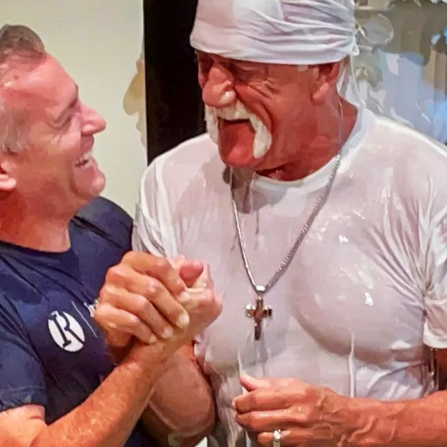 Hulk Hogan fue bautizado en la Iglesia Bautista Indian Rocks de Florida, reveló el miércoles en las redes sociales.Instagram/@hulkhogan