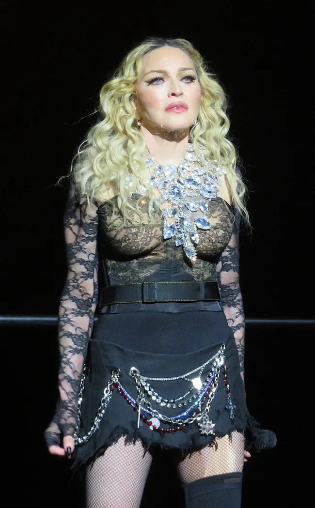 Madonna habló sobre su problema de salud mientras estaba en el escenario en Brooklyn, Nueva York, esta semana.