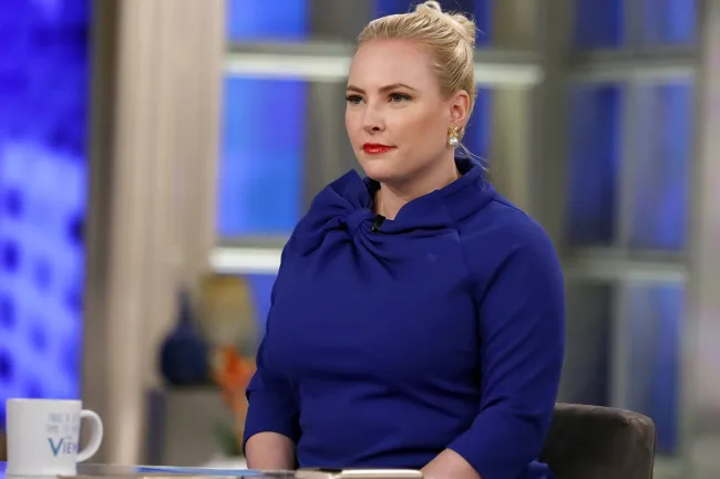 Meghan McCain criticó a sus ex copresentadores de “The View” por supuestamente calumniarla en el programa de entrevistas de ABC.AP