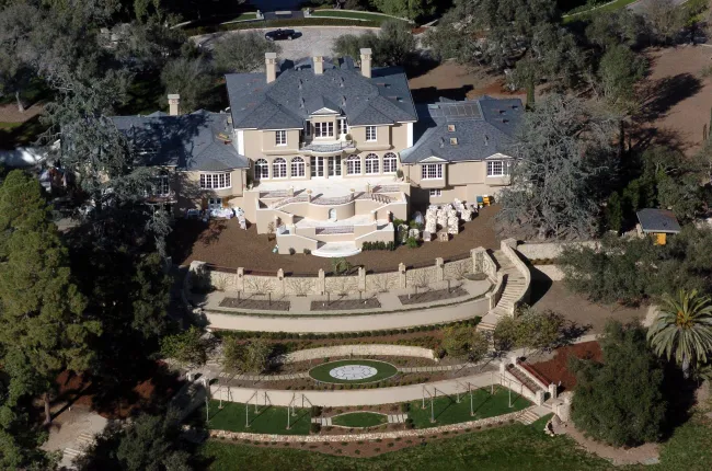 Compró su casa en Montecito en 2001.Toby Canham / Noticias Splash