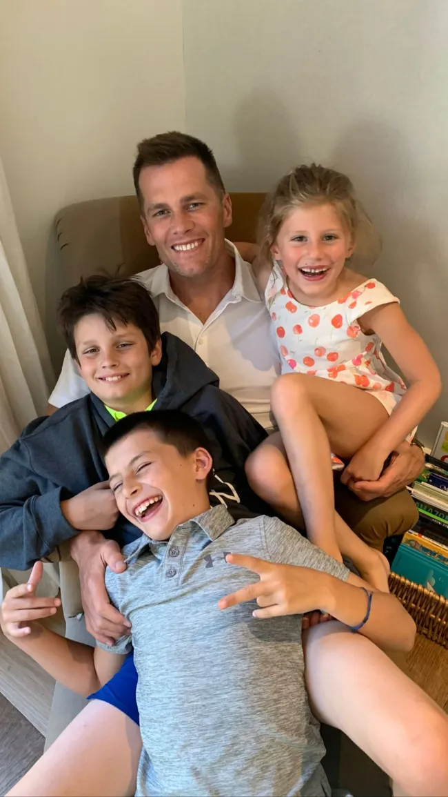 Brady comparte a Jack con Bridget Moynahan, y a Ben y Vivian con su ex esposa, Gisele Bündchen.Tom Brady/Instagram