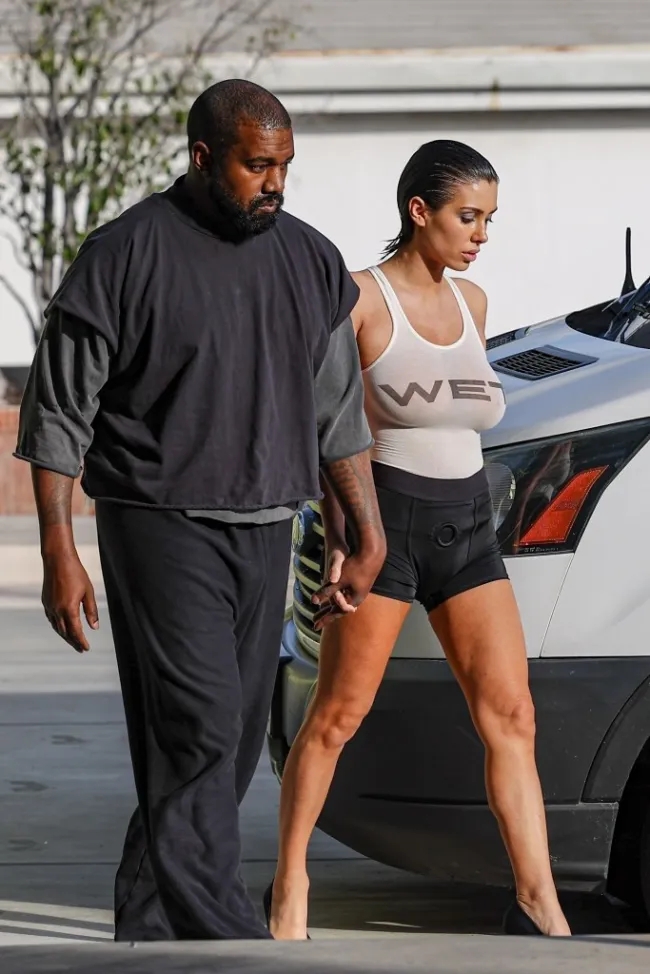 Kanye West y Bianca Censori