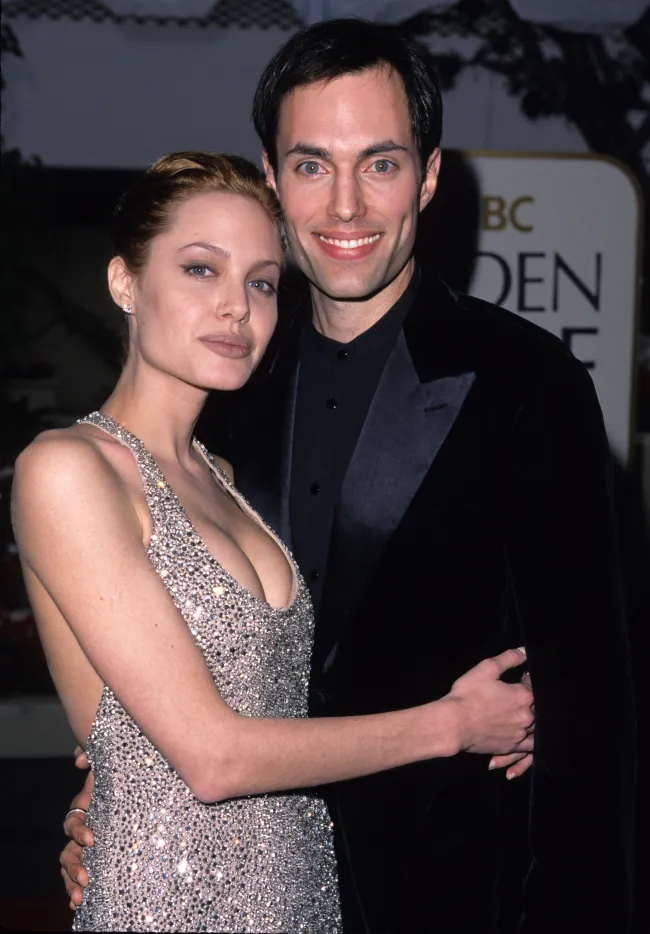 Angelina Jolie y su hermano James Haven