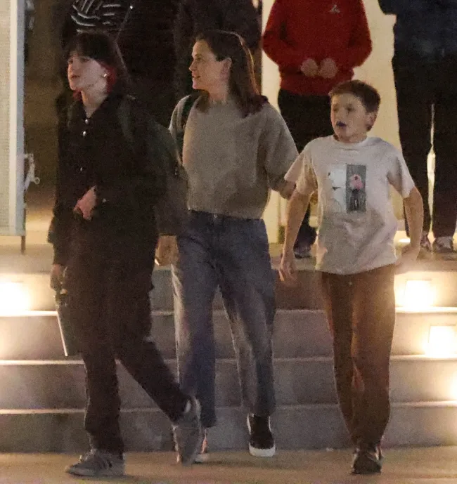 Jennifer Garner con sus hijos Seraphina y Samuel