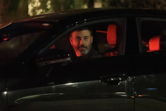 Jimmy Kimmel en su coche.