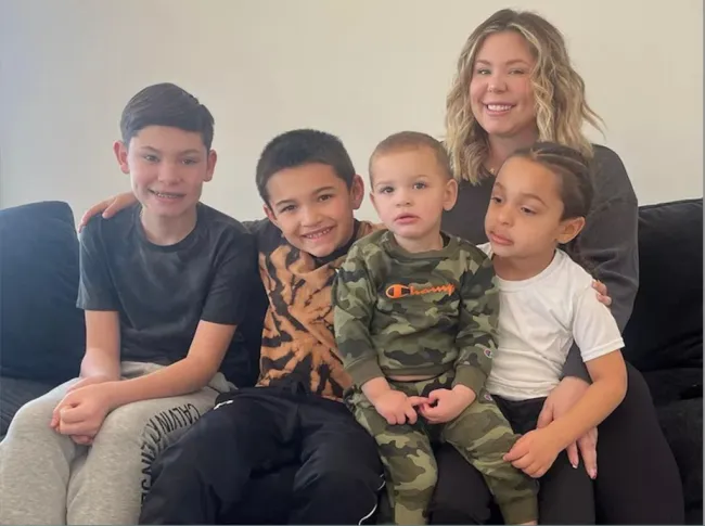 Kailyn Lowry con sus hijos.