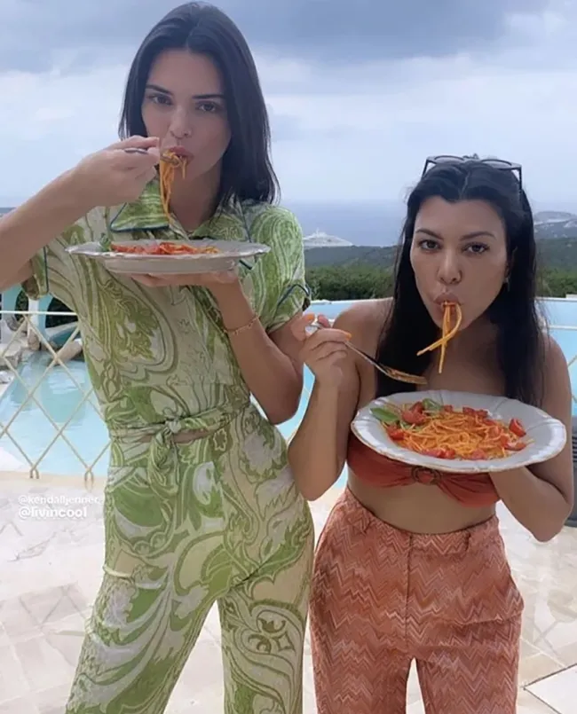 Kendall Jenner y Kourtney Kardashian