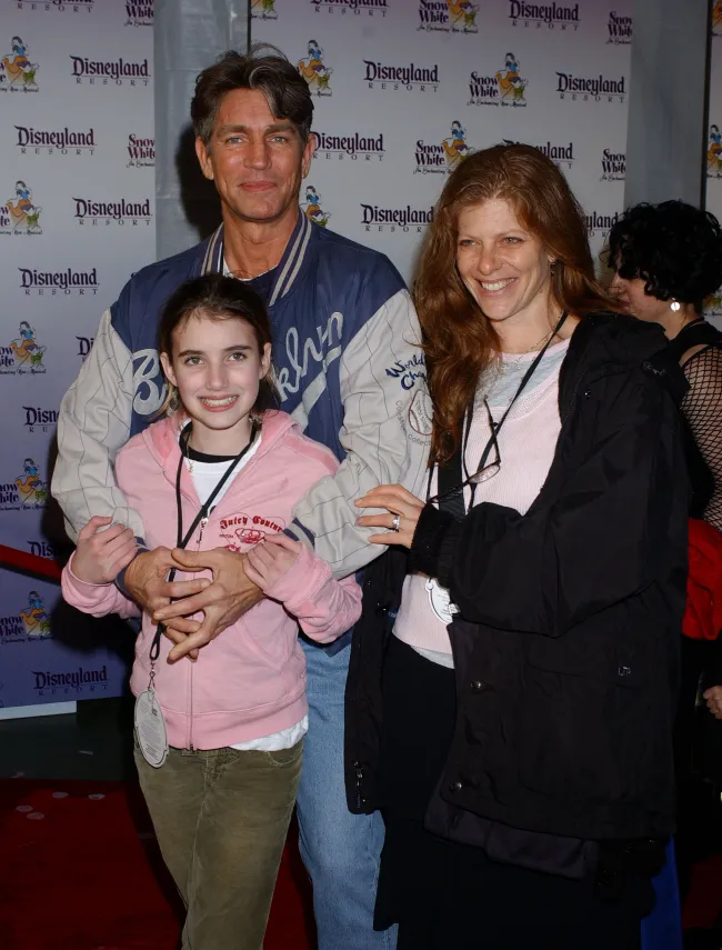 Eric Roberts, su hija Emma y su esposa Eliza durante el estreno de 