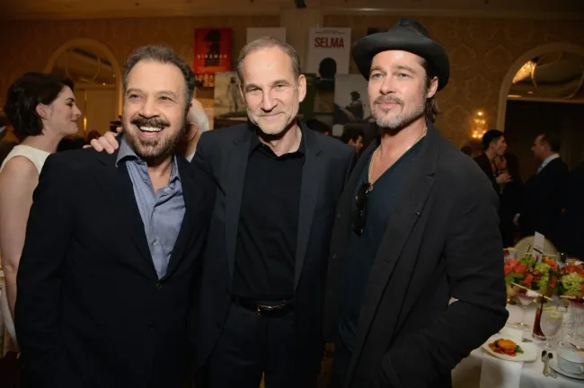 Los directores Edward Zwick y Marshall Herskovitz y el actor Brad Pitt
