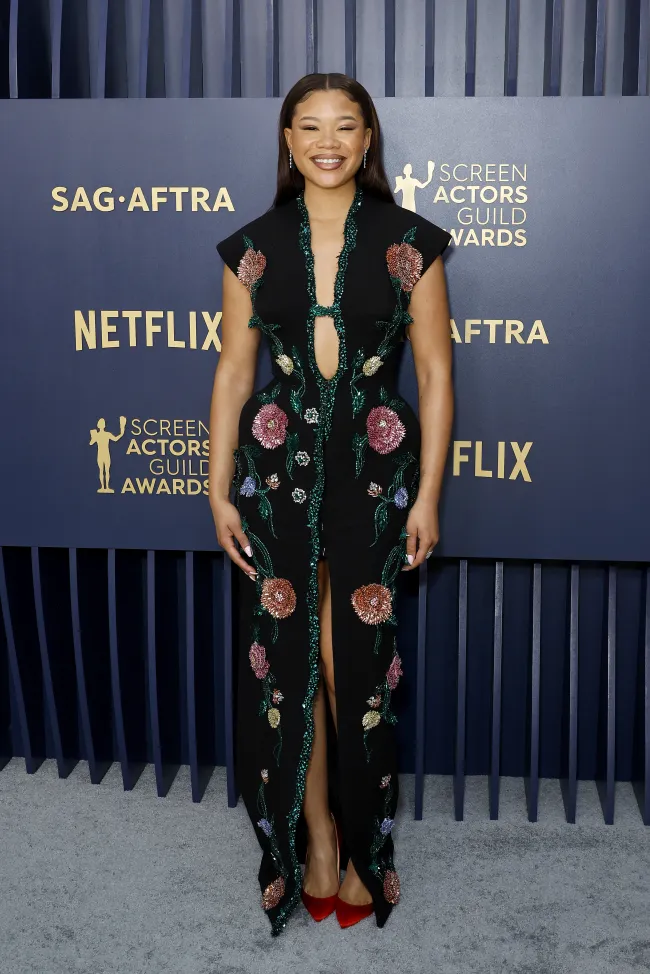 Storm Reid asiste a la 30ª edición anual de los premios Screen Actors Guild Awards