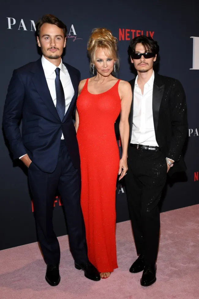 Brandon Thomas Lee, Pamela Anderson y Dylan Jagger Lee