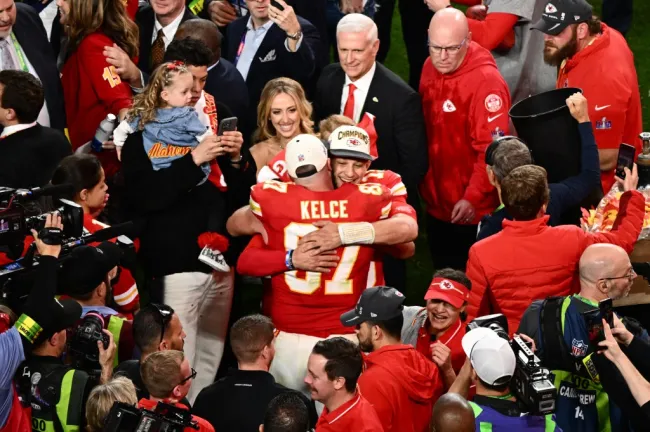 travis kelce y patrick mahomes super bowl 2024