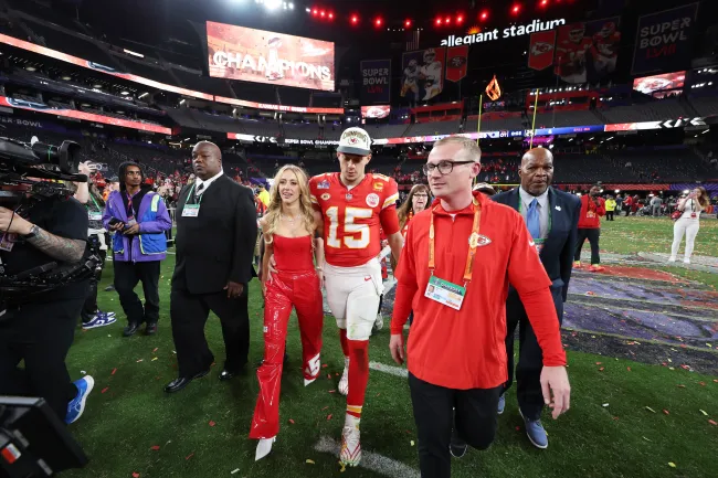 Patrick y Brittany Mahomes después del Super Bowl