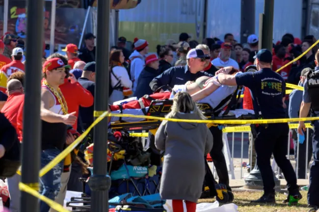 Foto del mortal tiroteo en el desfile de los Chiefs.