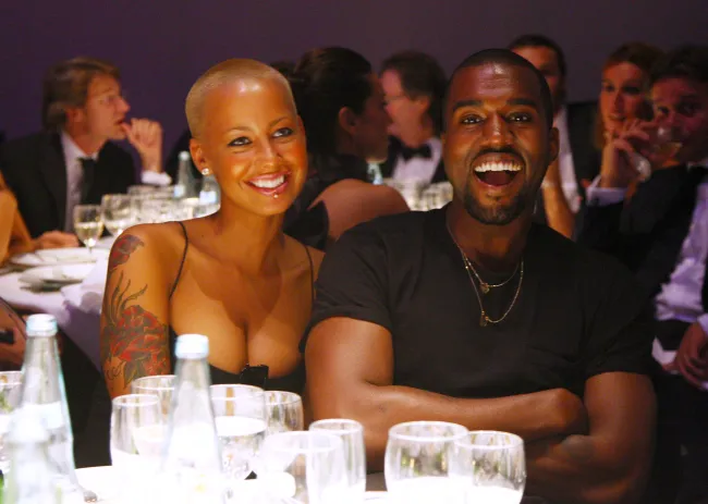 Ámbar rosa y Kanye West