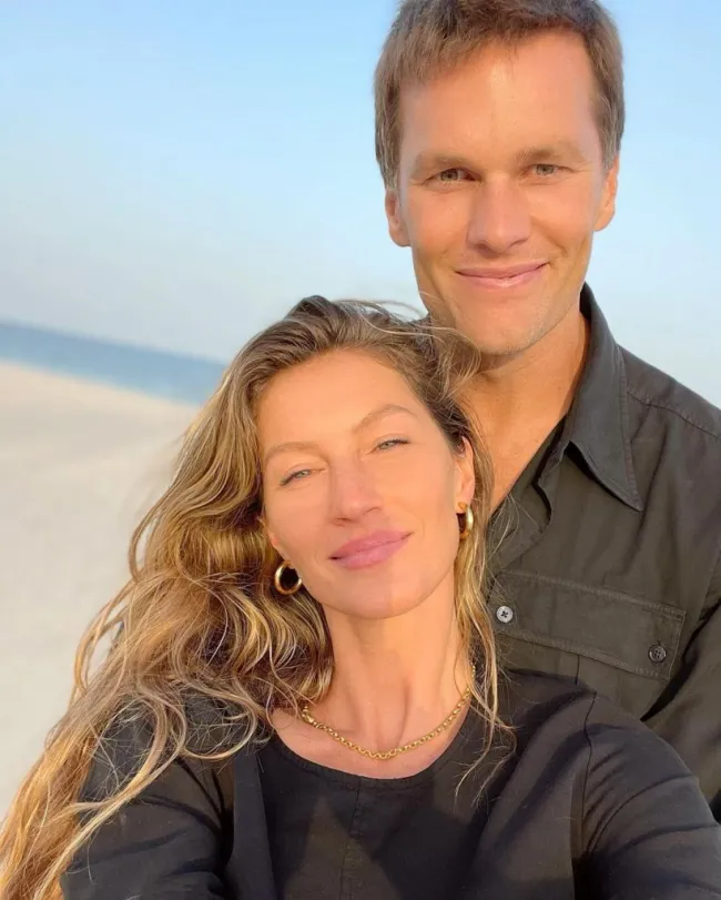 Tom Brady y Gisele Bündchen en una selfie.