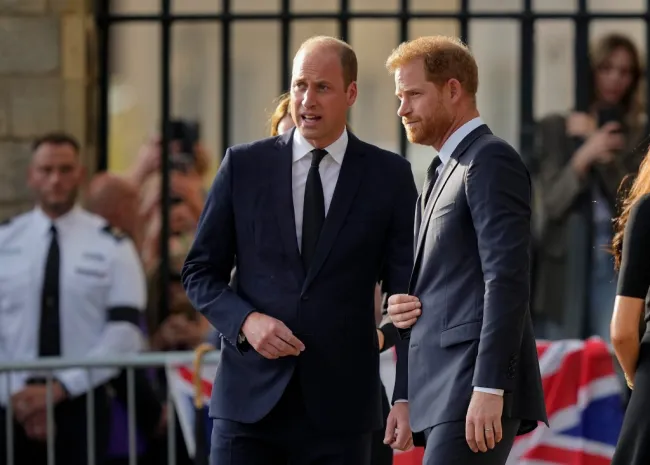 El Príncipe Harry y el Príncipe William en Windsor.