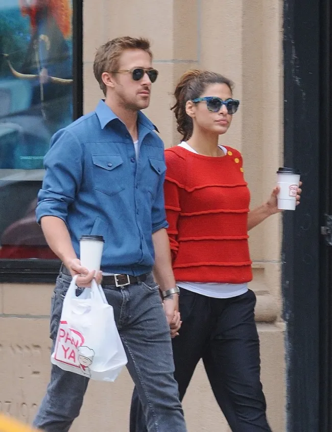 Eva Mendes y Ryan Gosling en la ciudad de Nueva York.
