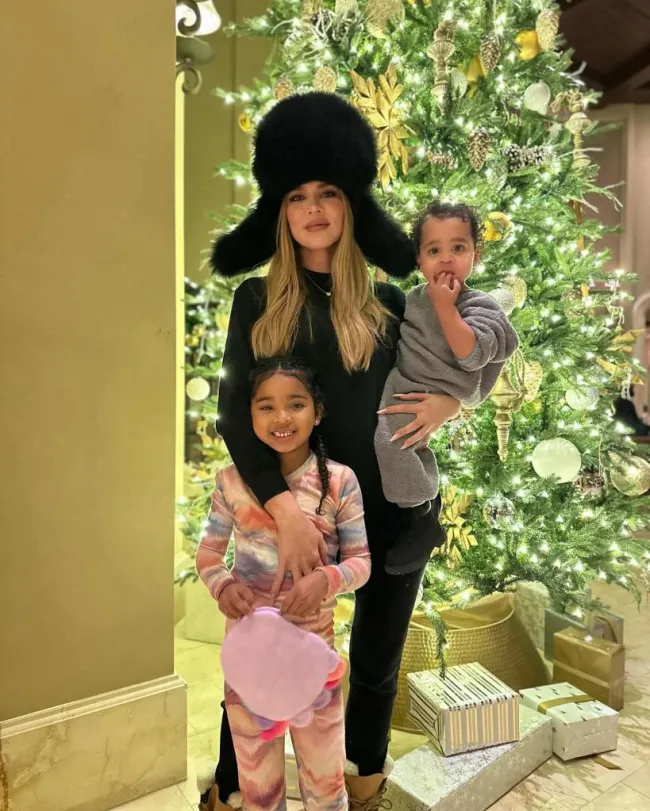 Khloé Kardashian y sus hijos