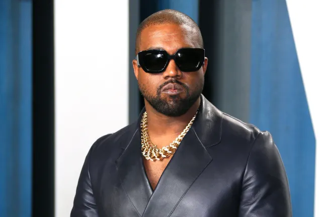 Kanye West en la fiesta de los Oscar de Vanity Fair 2020