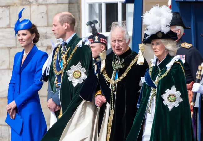 Kate Middleton, el príncipe William, el rey Carlos III y la reina Camilla en 2023.
